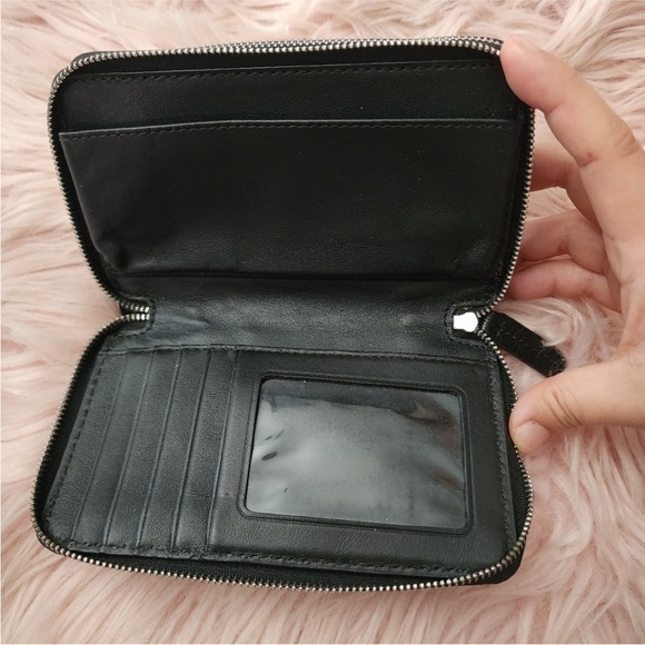 🌺 EUC! 🌺 Frye Natalie Phone Wallet Black Moto Leather Double Zip 🌺 - Picture 9 of 14